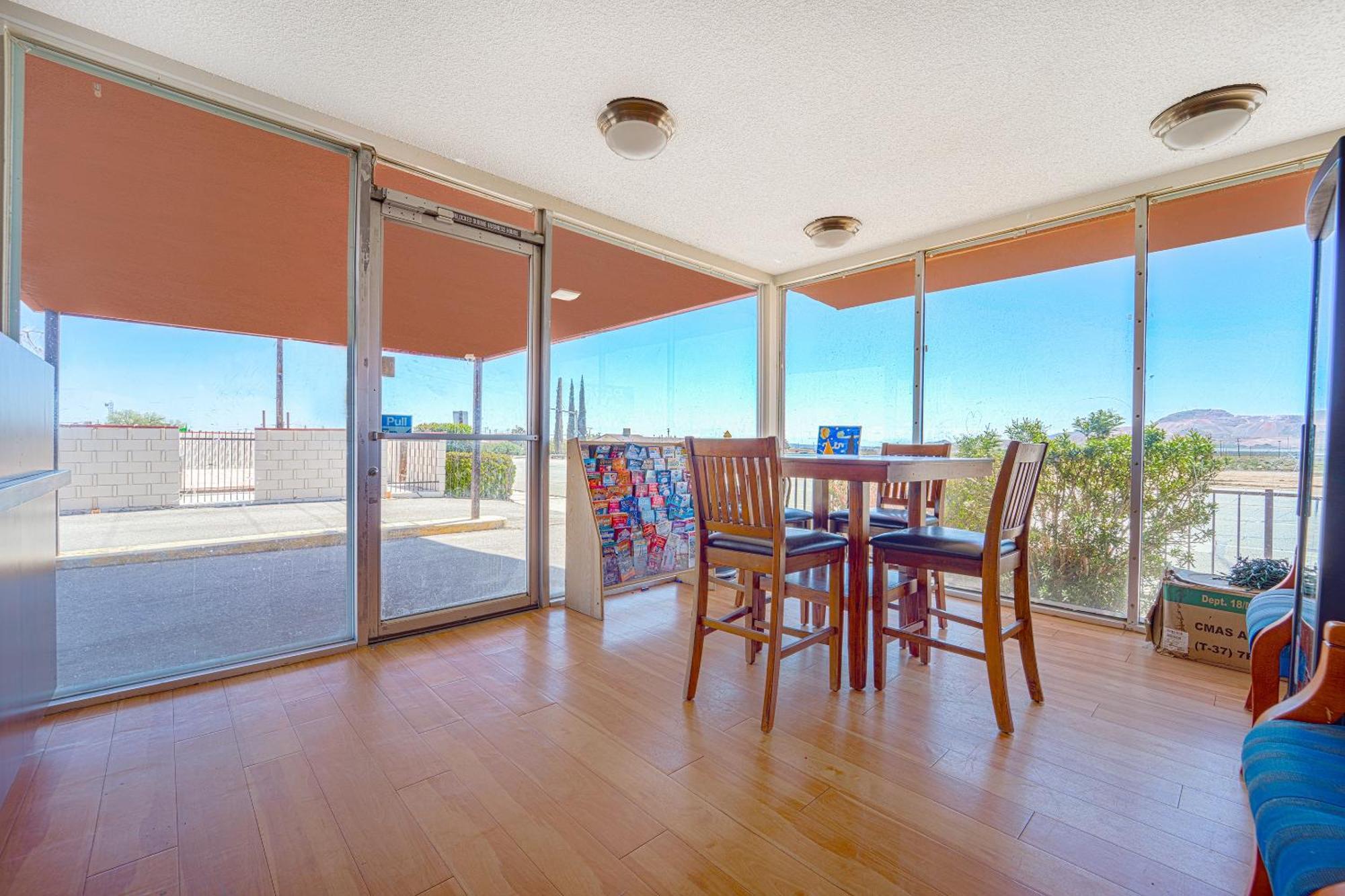 Mojave Hotel エクステリア 写真